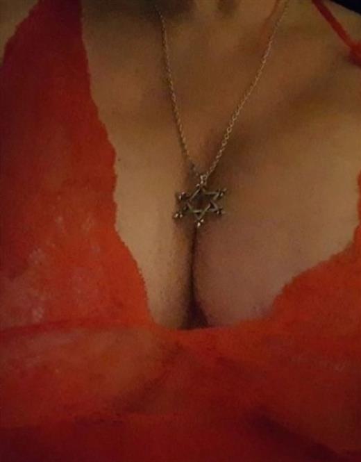 Nusaybah, escort in Rotterdam - 3111